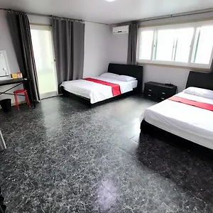 ** Guest house 1012 House Namsan South Korea